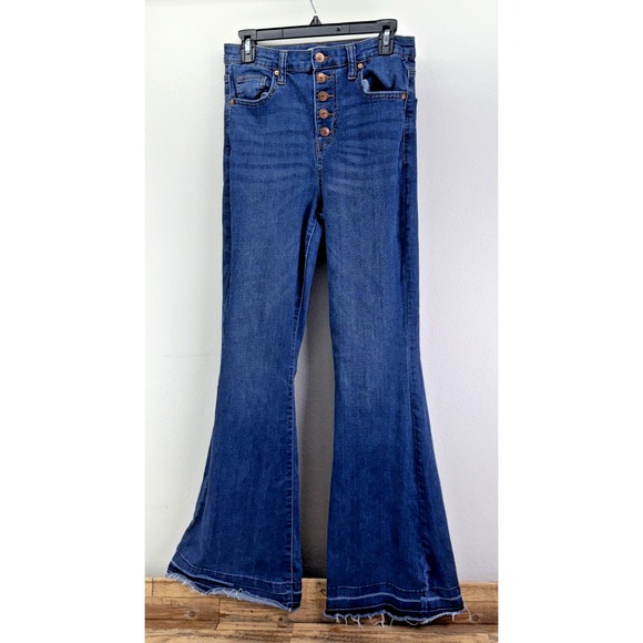 Celebrity Pink | Jeans | Celebrity Pink Bell Bottom Button Fly Jeans ...